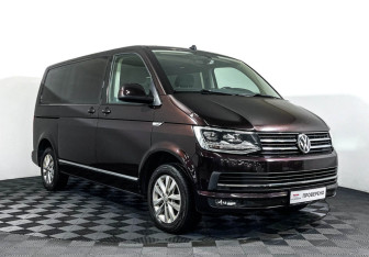 Подержанный автомобиль Volkswagen Caravelle 2017 года (3 фото)
