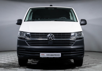 Подержанный автомобиль Volkswagen Transporter Van 2020 года (2 фото)