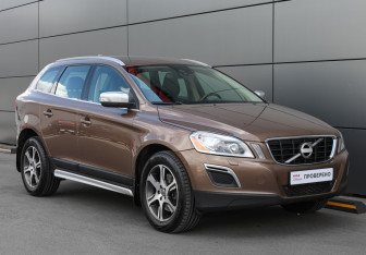 Подержанный автомобиль Volvo XC60 2012 года (3 фото)
