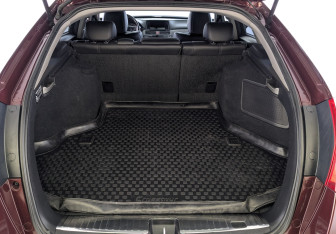 Подержанный автомобиль Honda Crosstour 2014 года (10 фото)