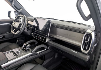 Подержанный автомобиль Jetour T2 2024 года (11 фото)