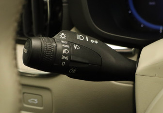 Подержанный автомобиль Volvo XC60 2021 года (22 фото)