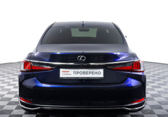 Подержанный автомобиль Lexus ES 2020 года (6 фото)
