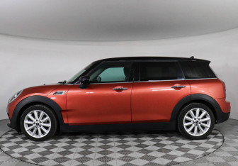 Подержанный автомобиль MINI Clubman Wagon 2020 года (8 фото)