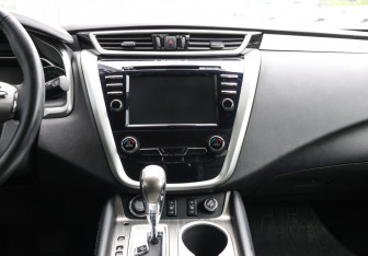 Подержанный автомобиль Nissan Murano Suv 2020 года (15 фото)