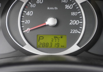 Подержанный автомобиль Hyundai Tucson 2006 года (13 фото)