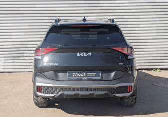 Подержанный автомобиль Kia Sportage 2023 года (6 фото)