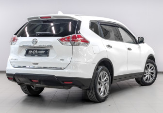 Подержанный автомобиль Nissan X-Trail 2017 года (5 фото)