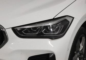 Подержанный автомобиль BMW X1 2021 года (7 фото)