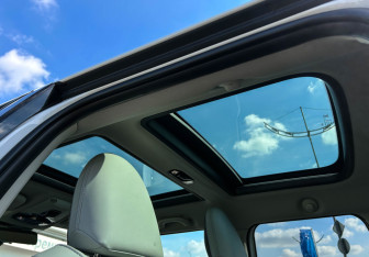 Подержанный автомобиль MINI Hatch 2025 года (17 фото)