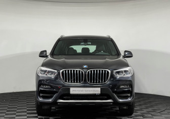 Подержанный автомобиль BMW X3 2020 года (3 фото)