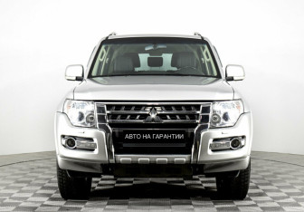Подержанный автомобиль Mitsubishi Pajero 2018 года (2 фото)