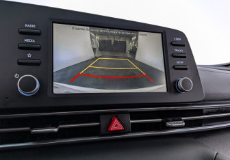 Подержанный автомобиль Hyundai Elantra Sedan 2021 года (26 фото)