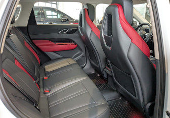 Новый Hongqi HS3 2025 (12 фото)