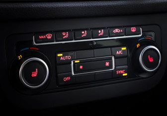 Подержанный автомобиль Volkswagen Tiguan 2012 года (16 фото)