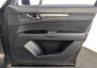 Подержанный автомобиль Mazda CX-5 2018 года (19 фото)