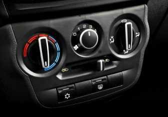 Подержанный автомобиль LADA (ВАЗ) Granta Sedan 2024 года (25 фото)