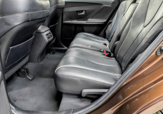 Подержанный автомобиль Toyota Venza 2014 года (12 фото)