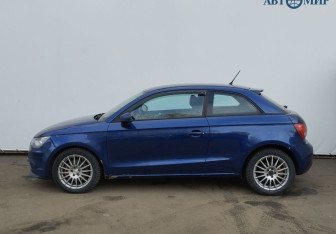 Подержанный автомобиль Audi A1 2011 года (5 фото)