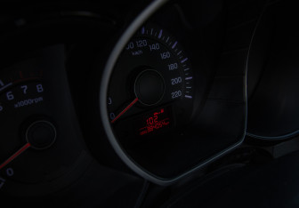 Подержанный автомобиль Kia Rio Sedan 2012 года (9 фото)