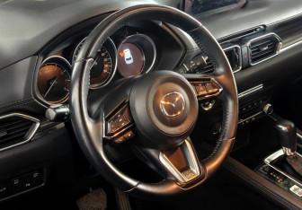 Подержанный автомобиль Mazda CX-5 2019 года (12 фото)