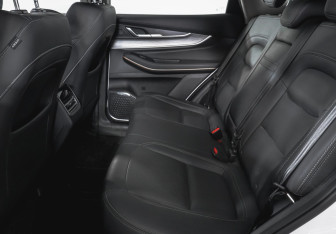 Подержанный автомобиль Exeed LX 2023 года (10 фото)