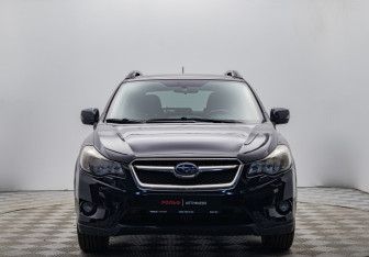 Подержанный автомобиль Subaru XV 2013 года (8 фото)