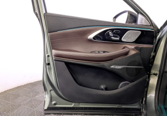 Подержанный автомобиль Exeed TXL 2023 года (19 фото)