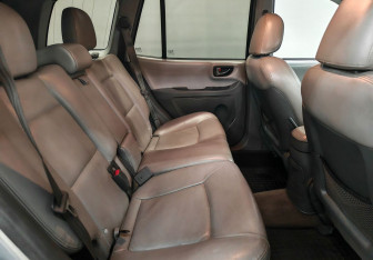 Подержанный автомобиль Hyundai Santa Fe 2009 года (12 фото)