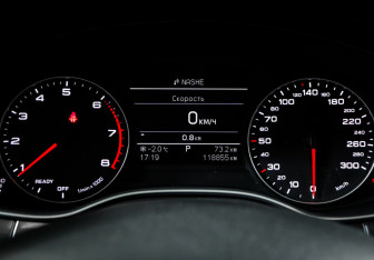 Подержанный автомобиль Audi A6 Sedan 2016 года (11 фото)