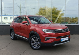 Подержанный автомобиль Changan CS35PLUS 2022 года (3 фото)