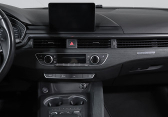 Подержанный автомобиль Audi A5 Coupe 2016 года (13 фото)