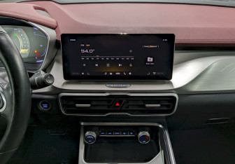 Подержанный автомобиль Geely Coolray 2021 года (26 фото)