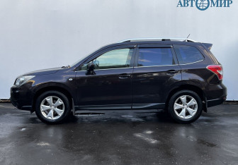 Подержанный автомобиль Subaru Forester Suv 2013 года (8 фото)