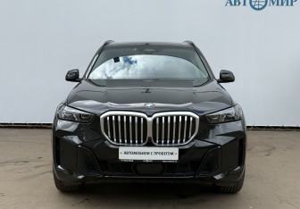 Подержанный автомобиль BMW X5 2023 года (2 фото)