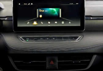 Подержанный автомобиль Haval Jolion 2023 года (15 фото)