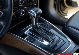 Подержанный автомобиль Audi Q5 2014 года (12 фото)