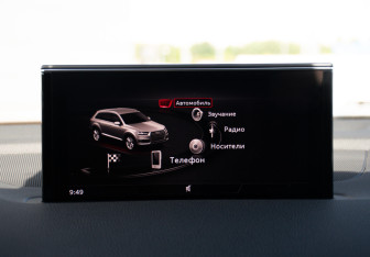 Подержанный автомобиль Audi Q7 2018 года (23 фото)