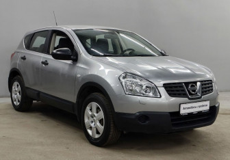Подержанный автомобиль Nissan Qashqai 2009 года (3 фото)