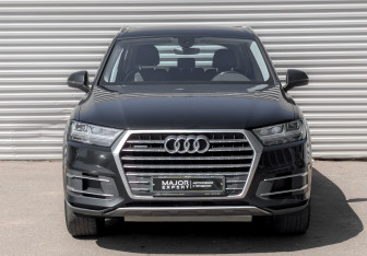 Подержанный автомобиль Audi Q7 2018 года (2 фото)