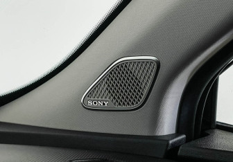 Подержанный автомобиль Omoda C5 2023 года (16 фото)