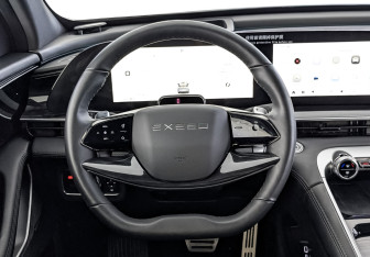 Подержанный автомобиль Exeed RX 2024 года (22 фото)