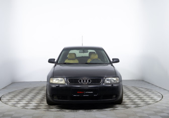 Подержанный автомобиль Audi A3 Hatchback 2001 года (2 фото)