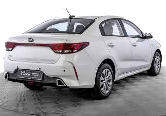 Подержанный автомобиль Kia Rio Sedan 2021 года (5 фото)