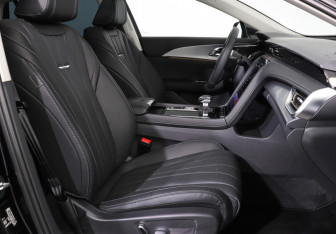 Новый Hongqi H5 2024 (14 фото)