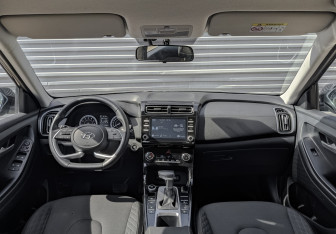 Подержанный автомобиль Hyundai Creta 2021 года (14 фото)