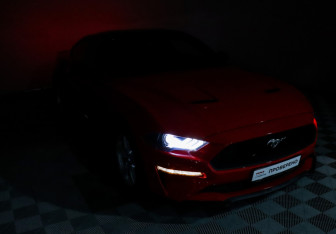 Подержанный автомобиль Ford Mustang Coupe 2018 года (25 фото)
