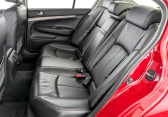 Подержанный автомобиль Infiniti G Sedan 2013 года (12 фото)