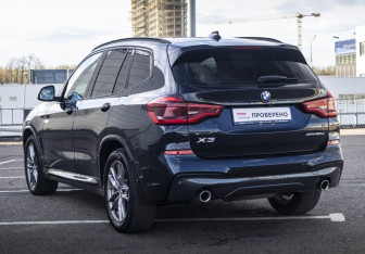 Подержанный автомобиль BMW X3 2019 года (8 фото)