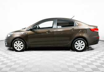 Подержанный автомобиль Kia Rio Sedan 2016 года (3 фото)
